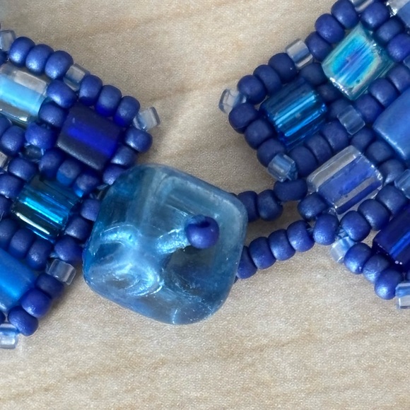 Royal Blue Beaded Bracelet with Bead and Loop Closure -Fits 7 in Wrist - Picture 7 of 8